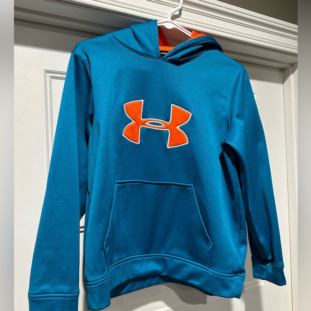 Boys Under Armour Hoodie. Size Large